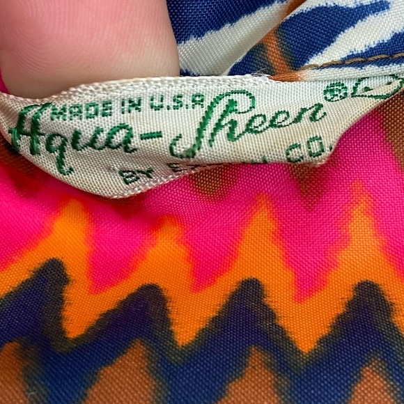 VINTAGE 60s Neon Pink AQUASHEEN RAINCOAT Large psychedelic Vinyl Jacket Medium - Picture 3 of 4